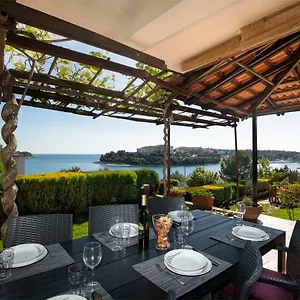  Apartment Irenne Sea View